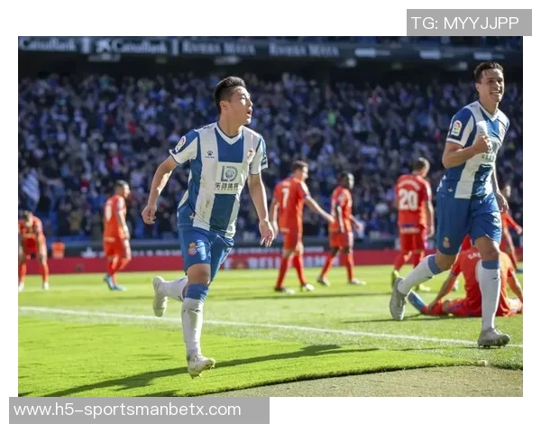 马卡报道36岁龙东提前结束奥维耶多租借回归墨西哥帕丘卡球队